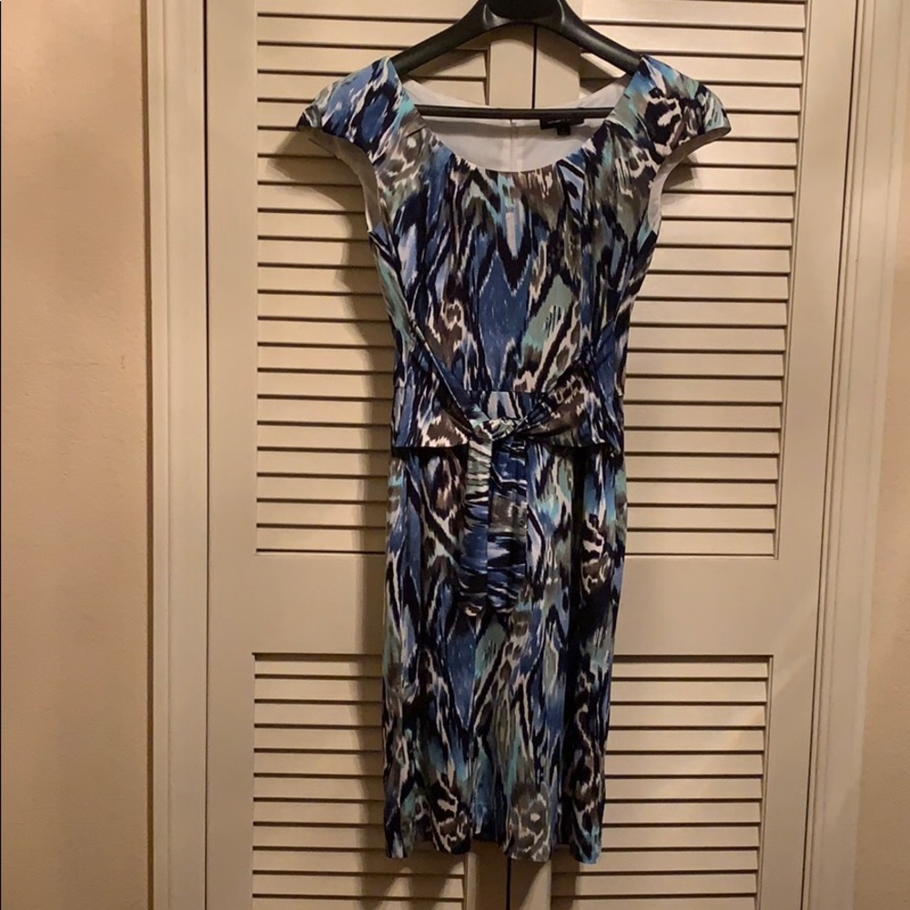 Earth tone patterned cap sleeve dress